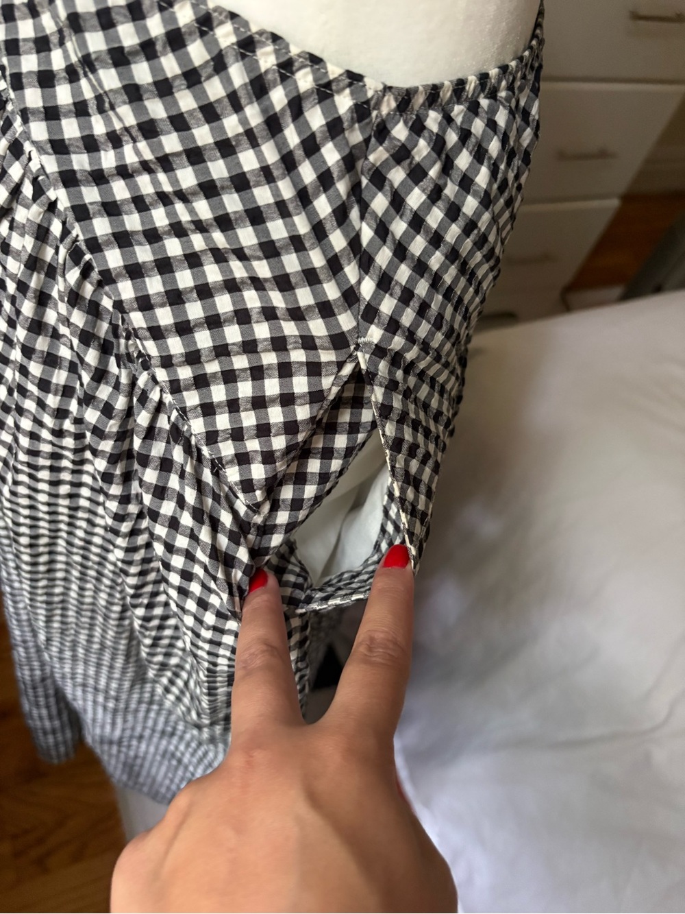 Uniqlo Black and White Gingham Maxi Skirt - Picture 3 of 4